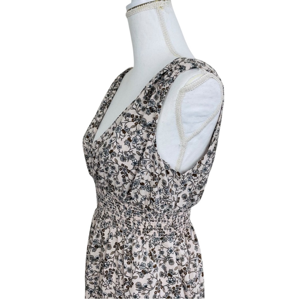 Old Navy Waist-Defined Floral Sleeveless Tie-Back Smocked Maxi Dress - Picture 4 of 10